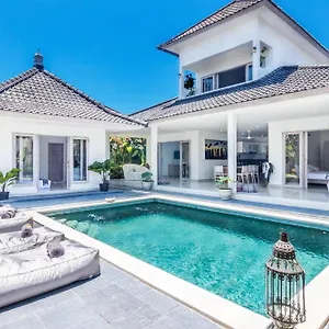 Maviba Villa